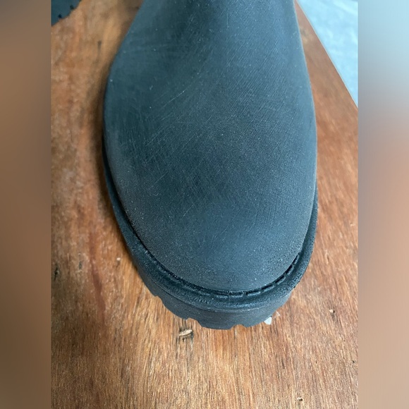 Matt & Nat Rain Boots 🖤⛈️. - Picture 3 of 4